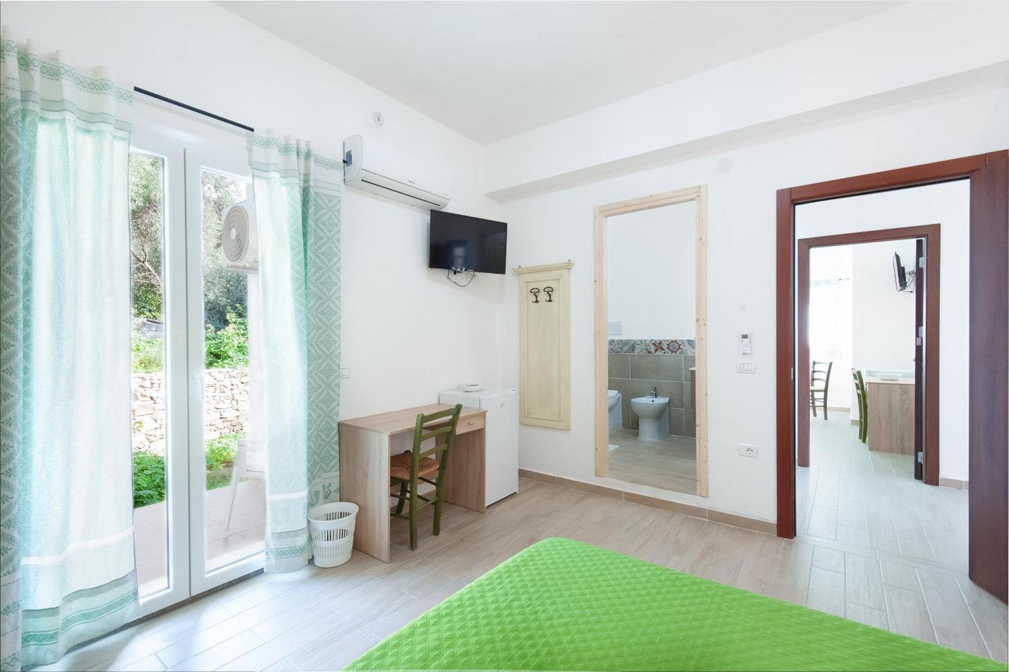 Beb Con Piscina Villa Del Borgo Badesi Ngoại thất bức ảnh